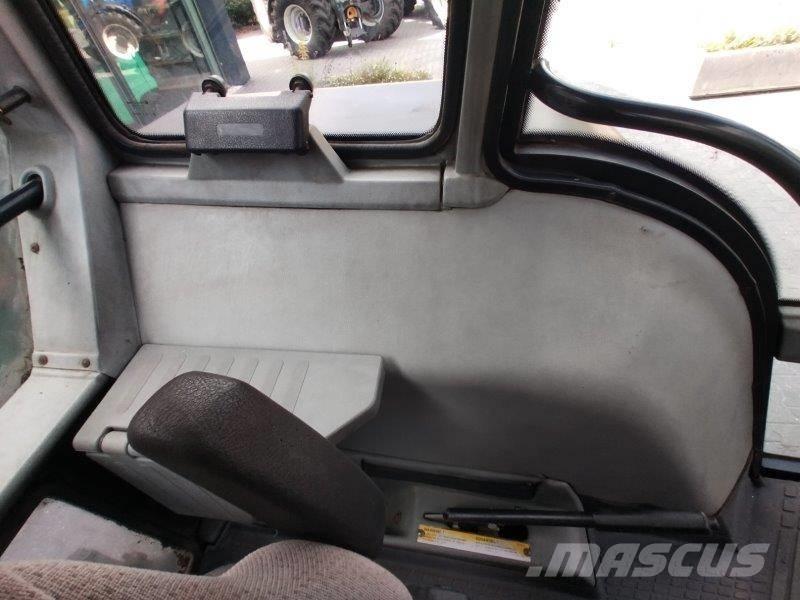 Valtra 8400 الجرارات