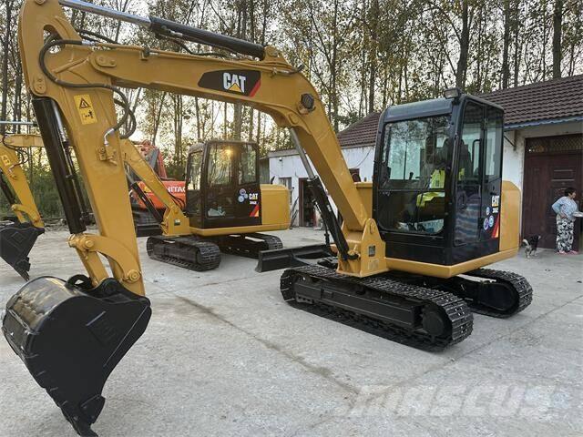 CAT 306E حفارات زحافة