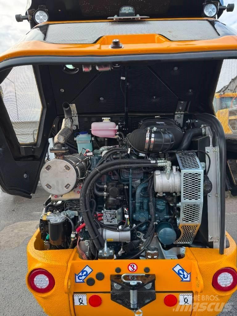 Venieri 1.63 D لوادر بعجل