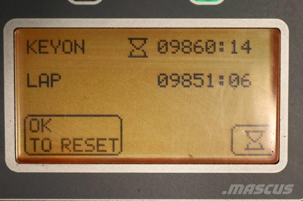 Toyota 8 FBET 20 شاحنات ذات رافعات شوكية تعمل بالكهرباء