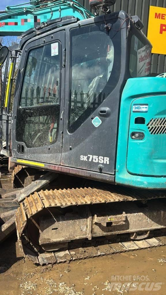 Kobelco SK 75 SR حفارات وسط 7 طن - 12 طن