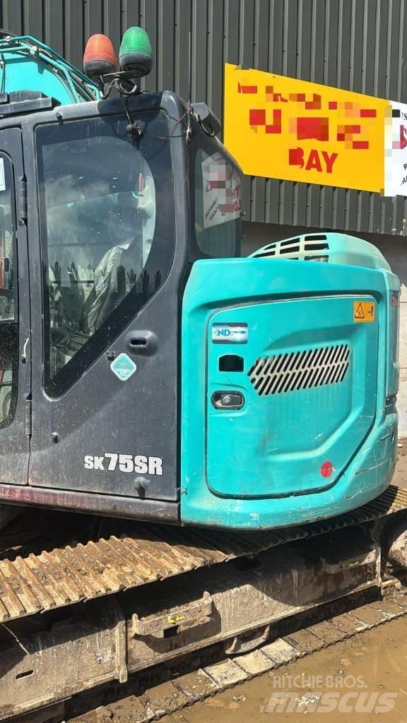 Kobelco SK 75 SR حفارات وسط 7 طن - 12 طن