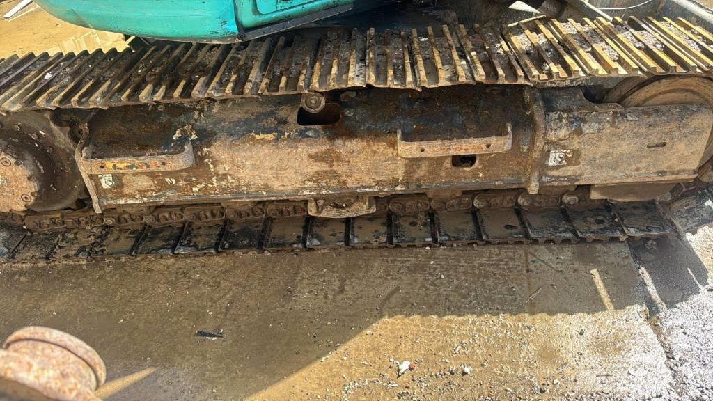 Kobelco SK 75 SR حفارات وسط 7 طن - 12 طن