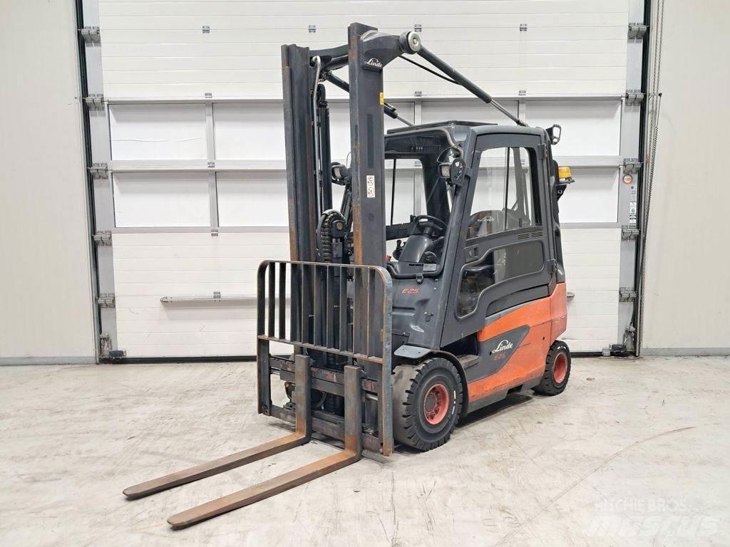 Linde E25-01 شاحنات ذات رافعات شوكية تعمل بالكهرباء