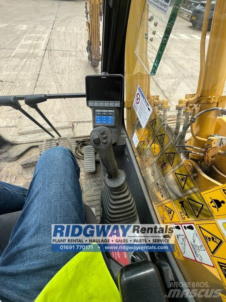 Komatsu PC 360 LC-11 حفارات زحافة