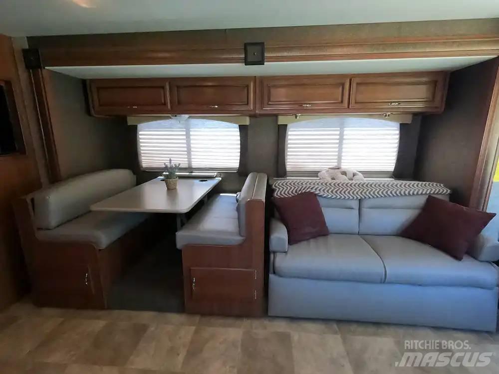 Fleetwood Storm 32V أخرى