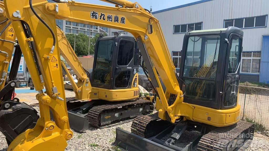 Komatsu PC 40 حفارات زحافة