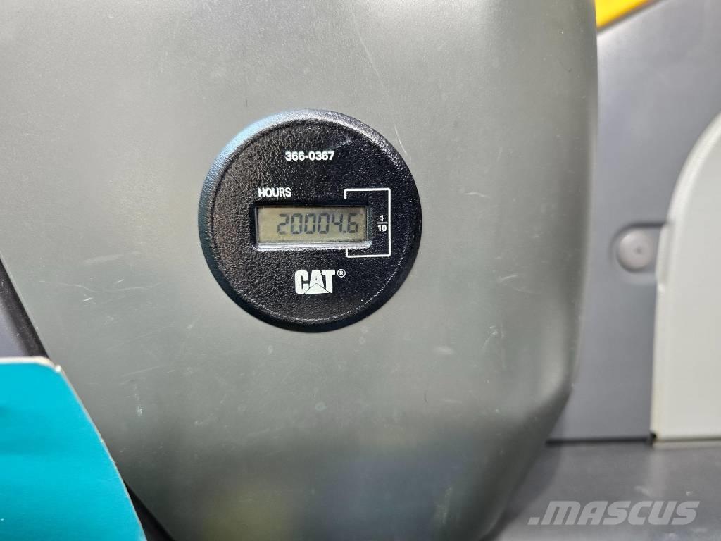 CAT 329 D L LR حفارات زحافة