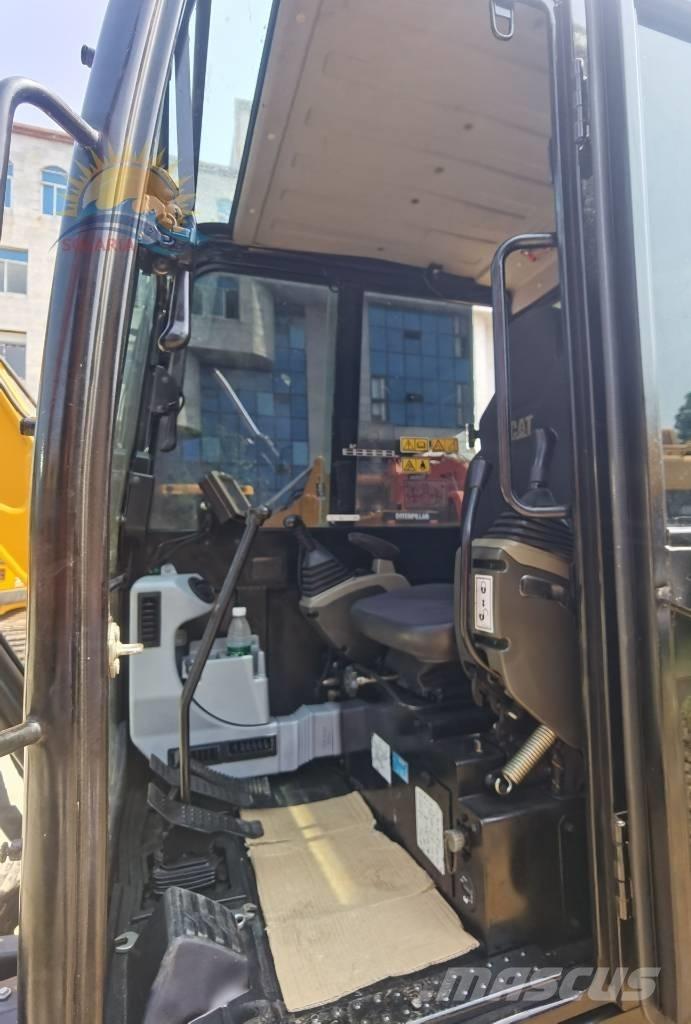 CAT 306E2 حفارات زحافة