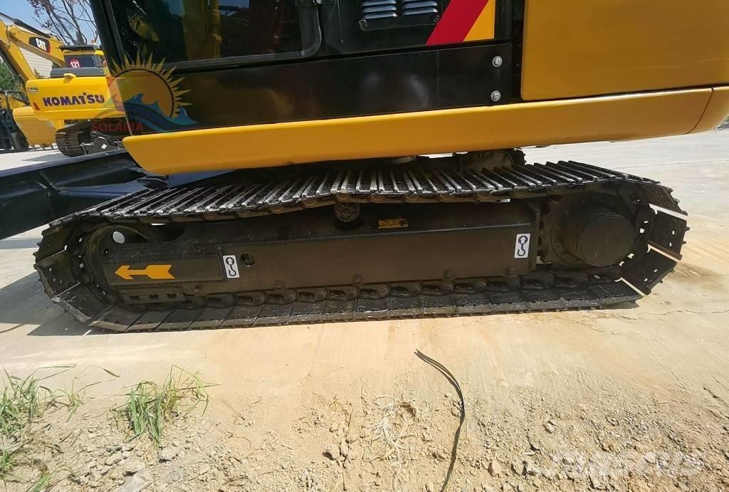 CAT 306E2 حفارات زحافة