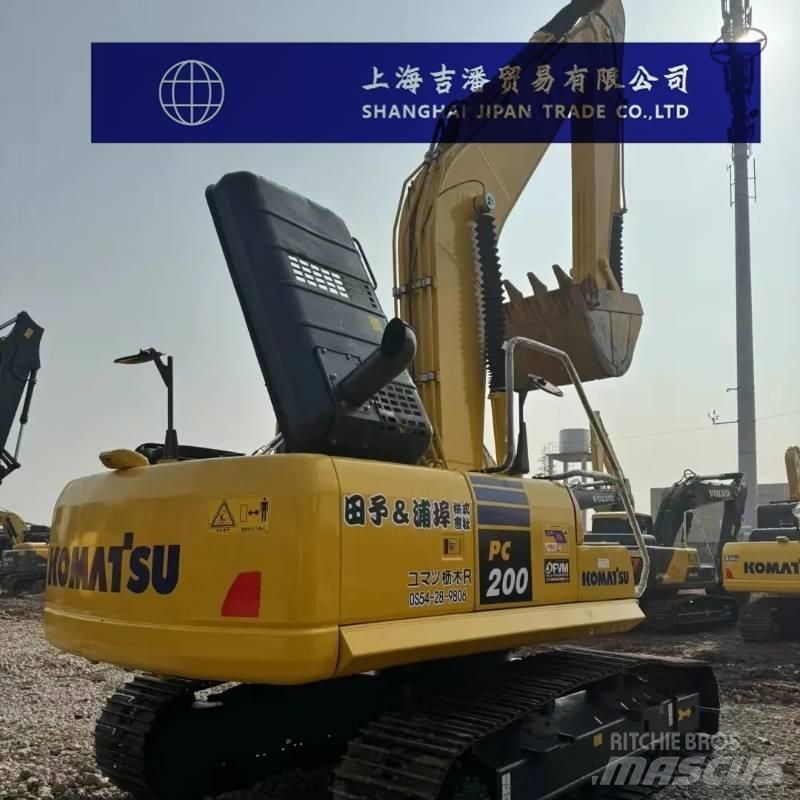 Komatsu PC 200 حفارات زحافة