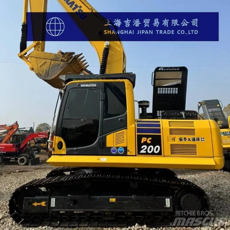 Komatsu PC 200 حفارات زحافة