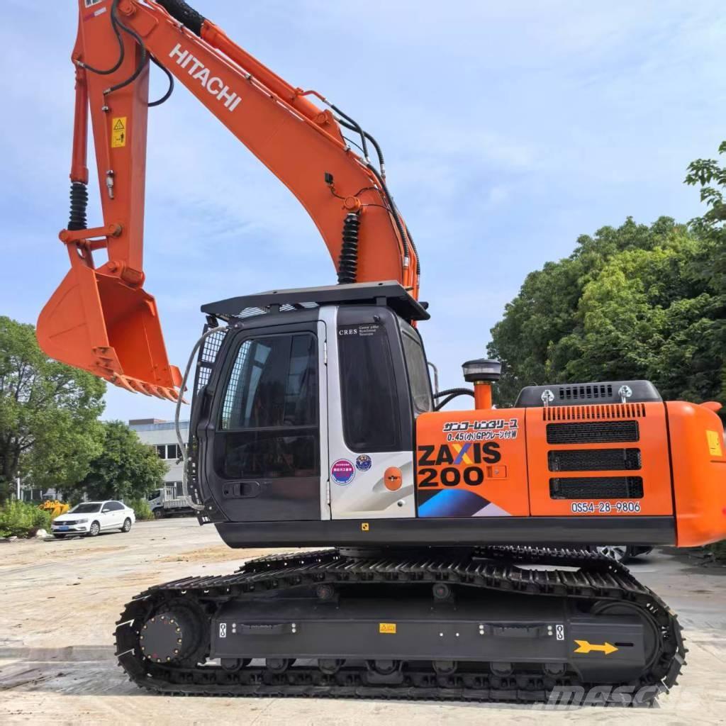 Hitachi ZX 200-3 G حفارات زحافة