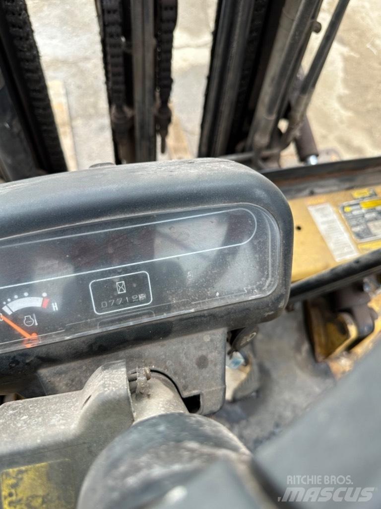 CAT GP 25 شاحنات LPG