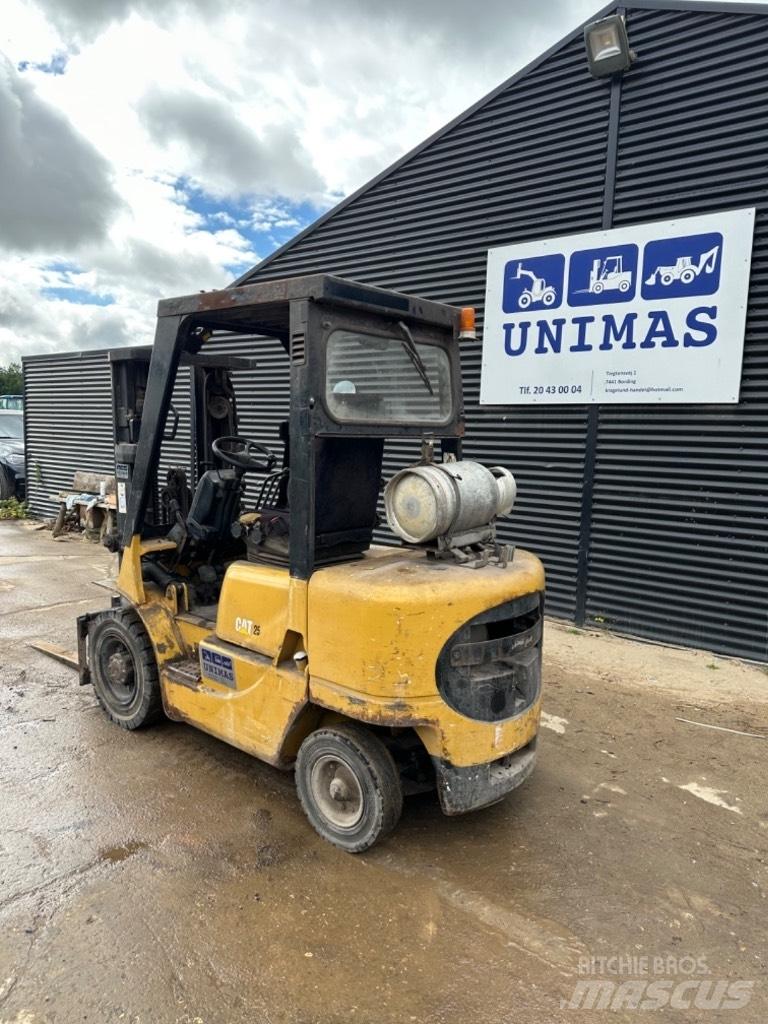 CAT GP 25 شاحنات LPG
