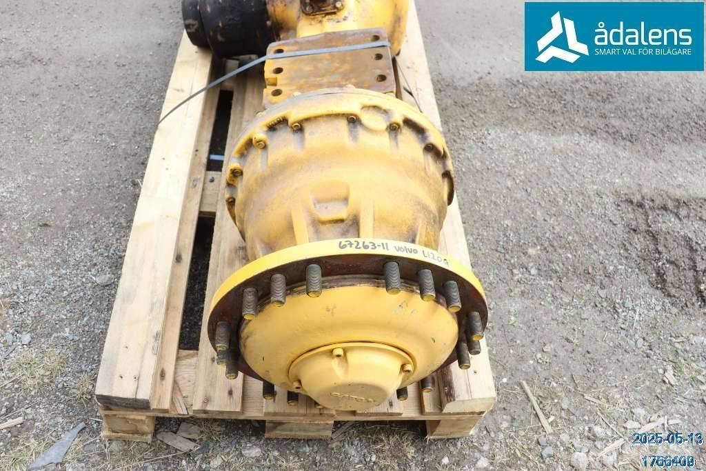 Volvo L 120 G محور العجلة