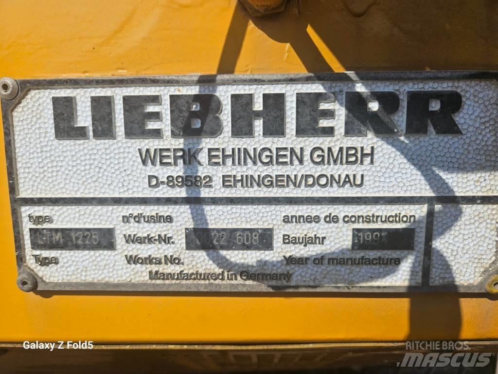 Liebherr LTM1225 رافعات صالحة لكل أنواع الطرق
