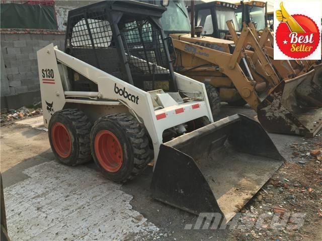 Bobcat S 130 لوادر انزلاقية التوجيه