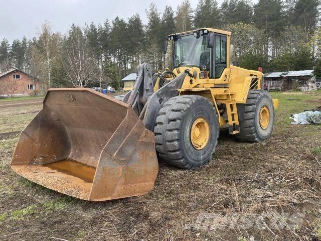 Volvo L220F لوادر بعجل