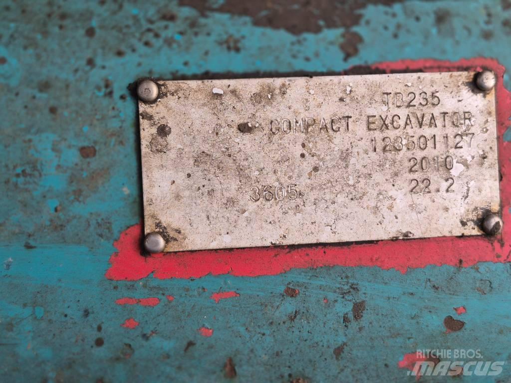 Takeuchi TB 235 حفارات صغيرة أقل من 7 طن (حفارات صغيرة)