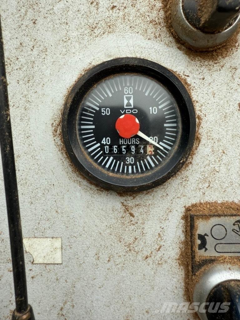 JENZ AZ 660 D ماكينات تقطيع أخشاب الحراجة