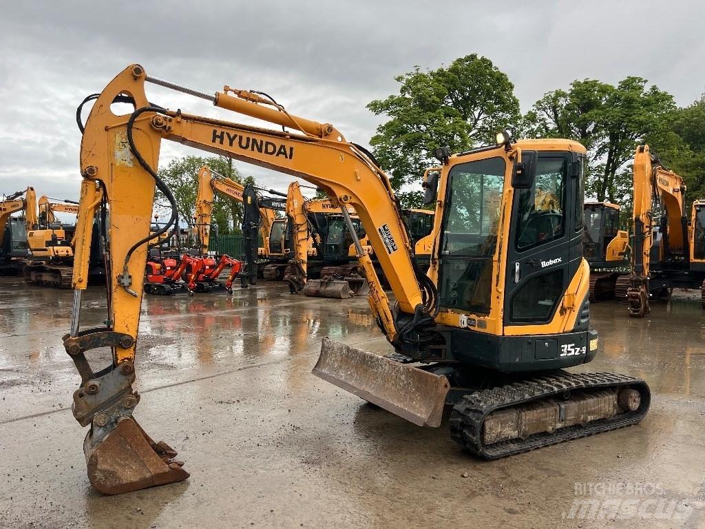 Hyundai R35Z-9 حفارات صغيرة أقل من 7 طن (حفارات صغيرة)