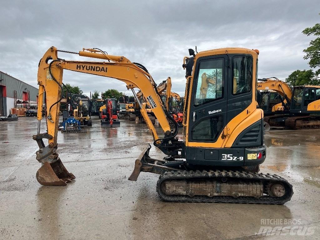Hyundai R35Z-9 حفارات صغيرة أقل من 7 طن (حفارات صغيرة)