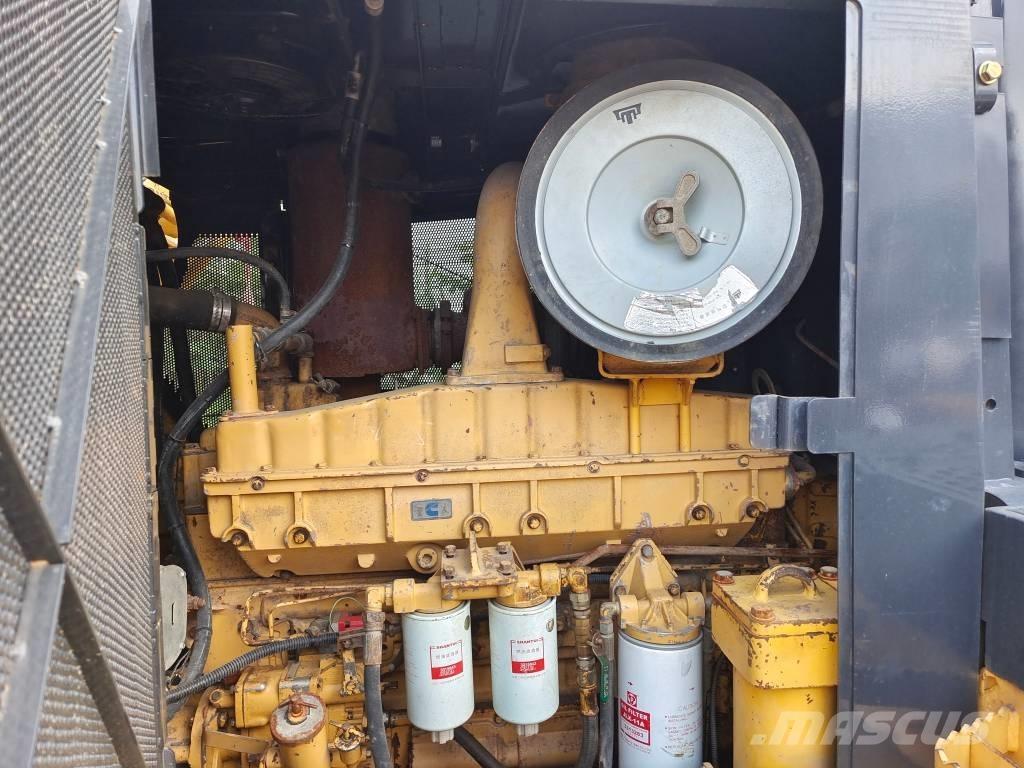 Shantui SD 32 بلدوزرات مجنزرة