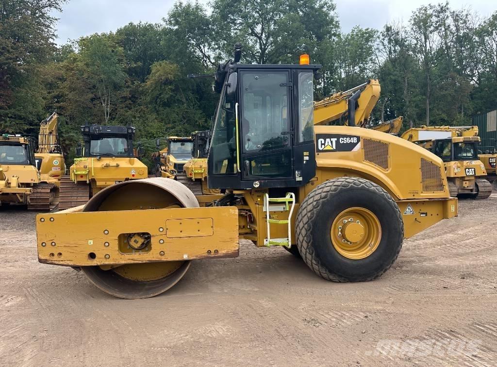 CAT CS 64 B مداحل أحادية الأسطوانة