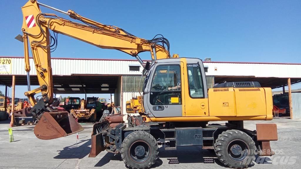 Hitachi ZX 180 W حفارات بعجل