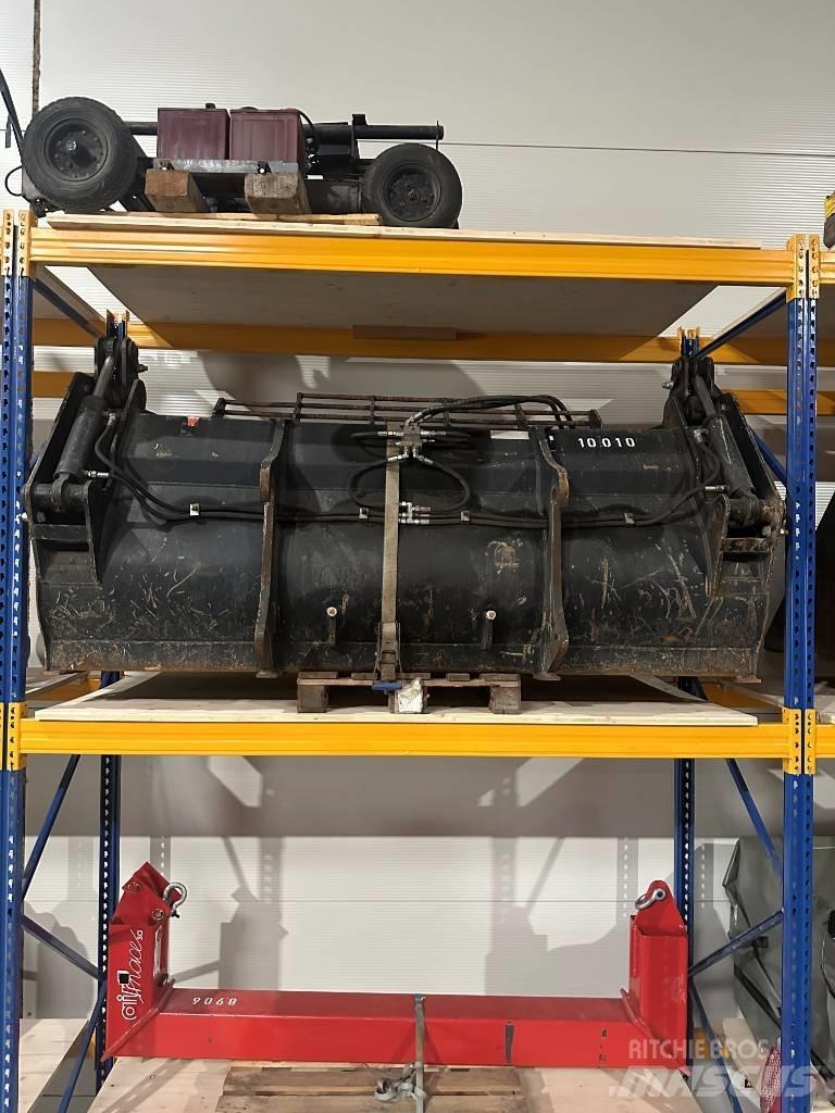 Sennebogen 305 مناولات متداخلة