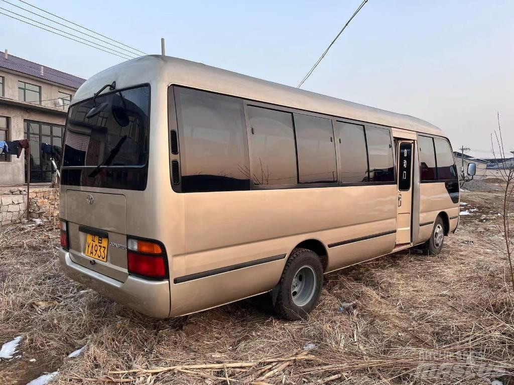 Toyota Coaster Bus حافلة صغيرة