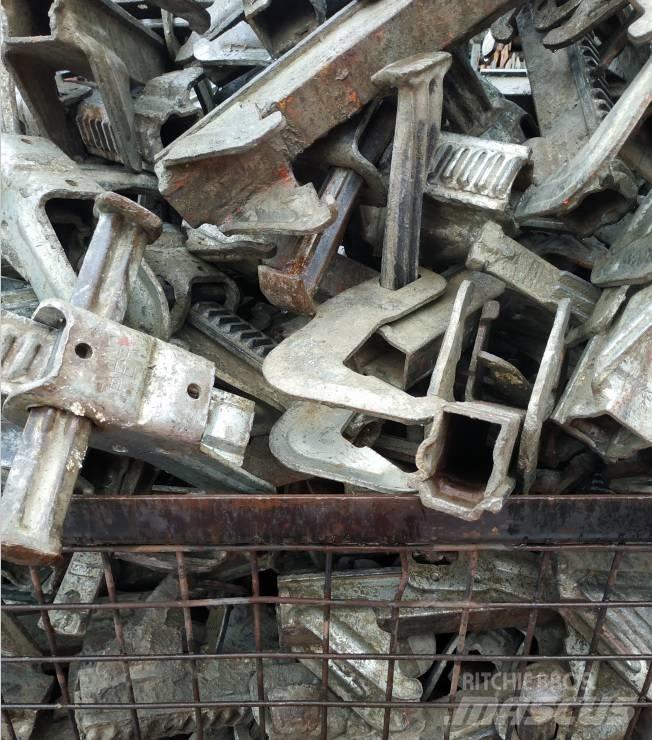 Peri BFD Clamps (Used) قالب مؤقت