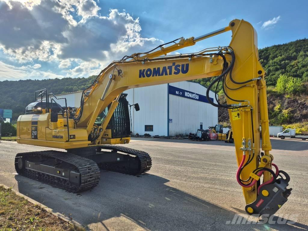 Komatsu PC210LC-11E0 حفارات زحافة