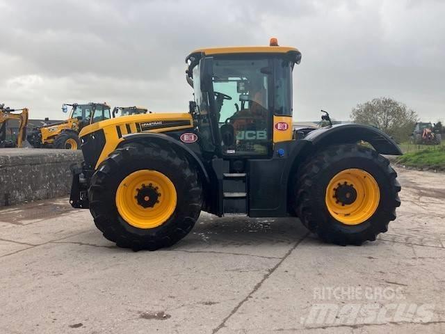 JCB (21007788) FT 4220 الجرارات