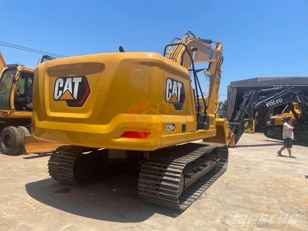CAT 320 GC حفارات زحافة