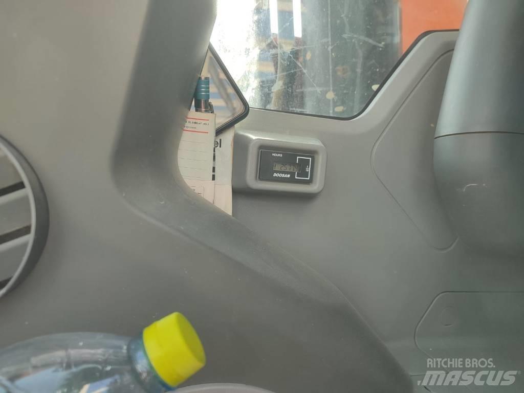 Doosan DX 235 LCR-5 حفارات زحافة