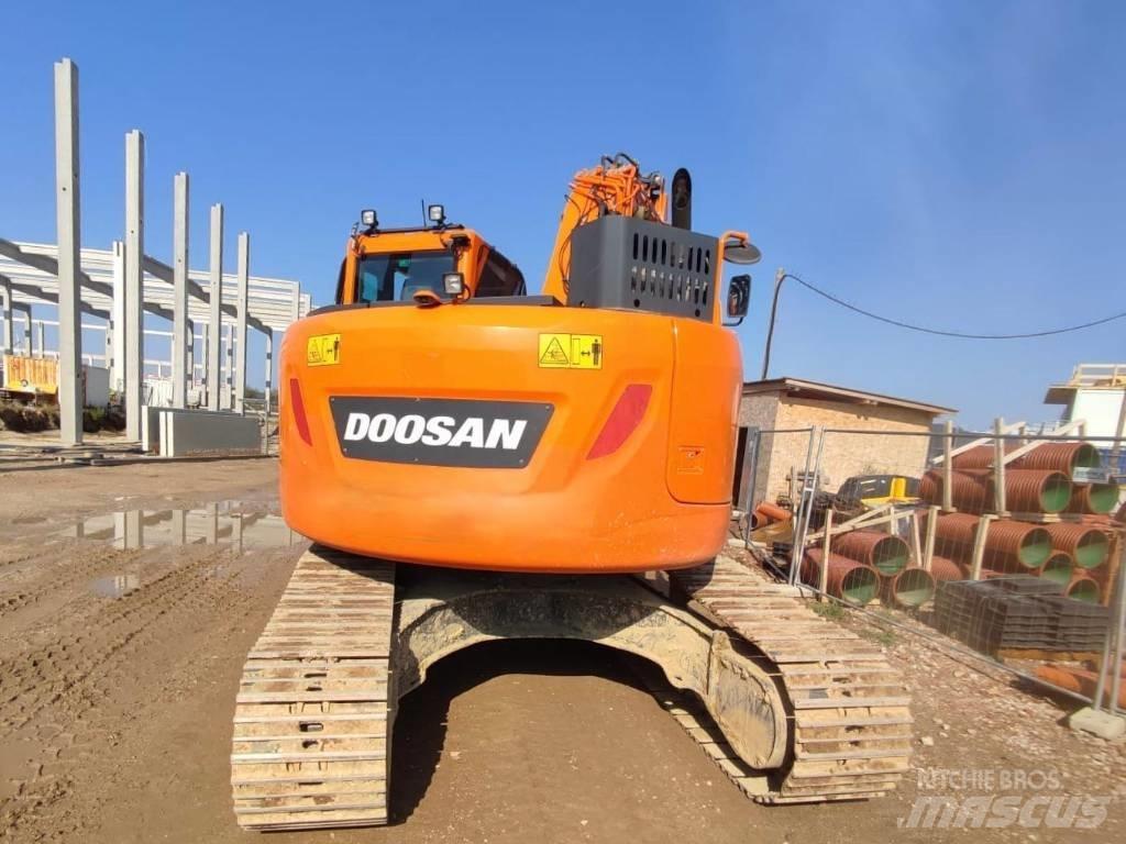 Doosan DX 235 LCR-5 حفارات زحافة