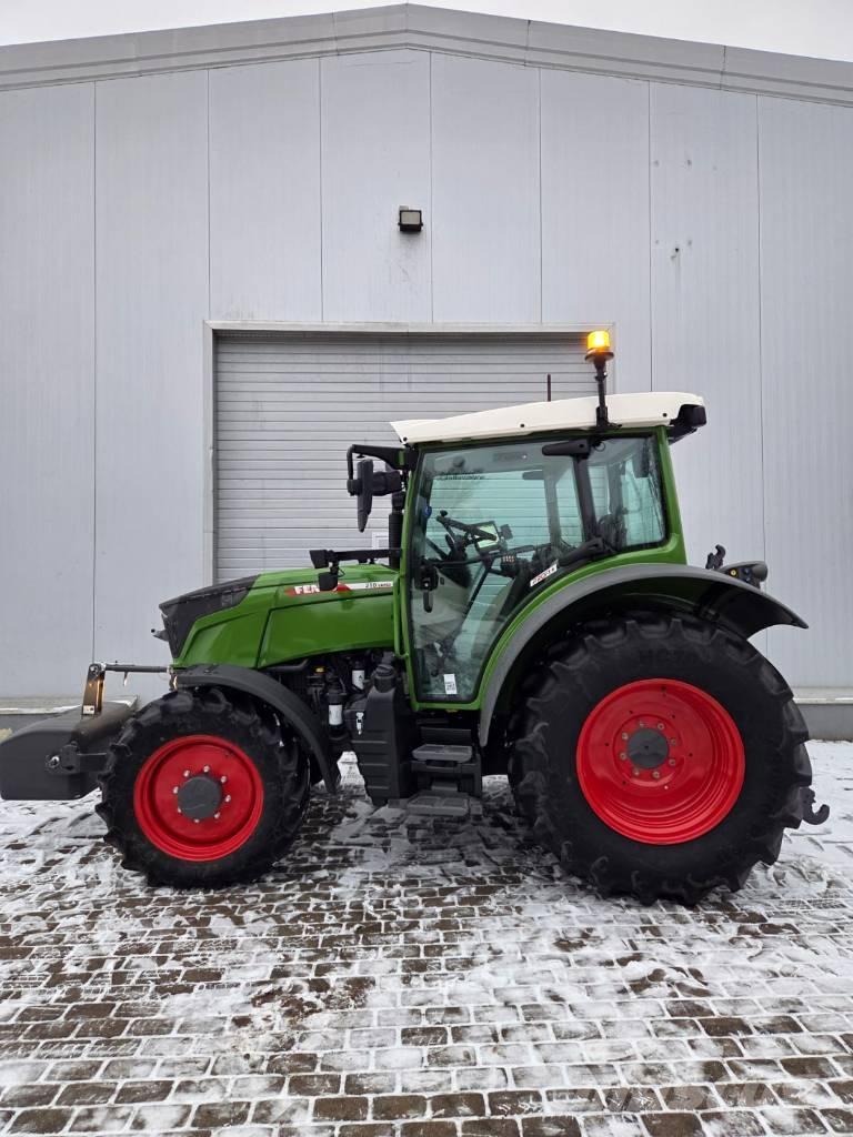 Fendt 210 Vario الجرارات