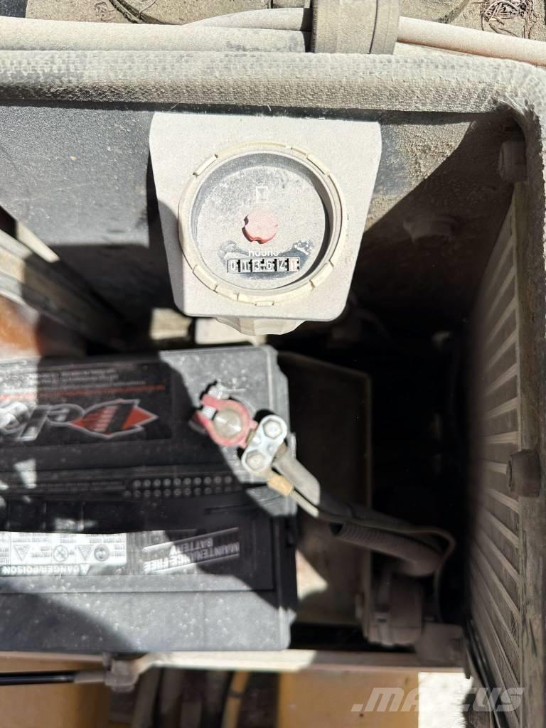 Bomag BW 120 AD-3 مداحل ثنائية الاسطوانة