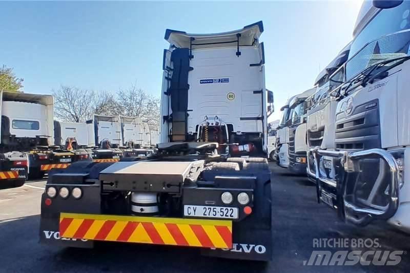 Volvo FH 440 شاحنات أخرى
