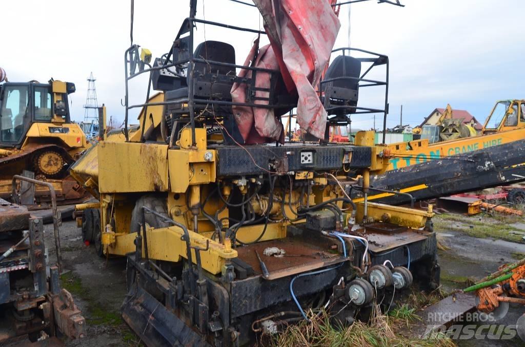 Demag DF 100 P معدات السفلتة