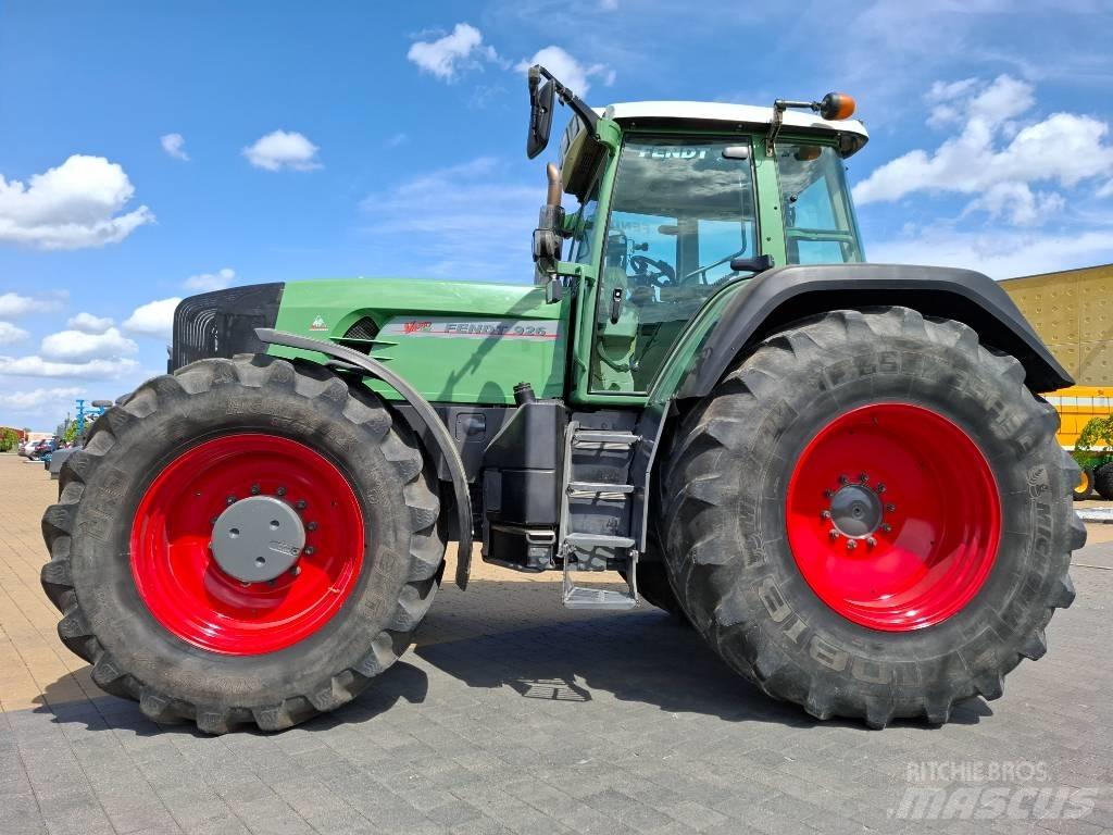 Fendt 926 Vario TMS الجرارات