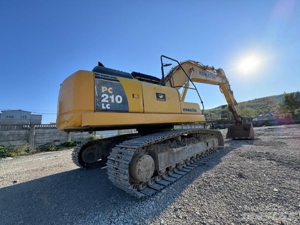 Komatsu PC 210 LC-8 حفارات زحافة