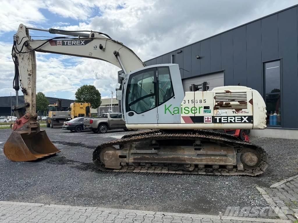 Terex TC225LC حفارات زحافة
