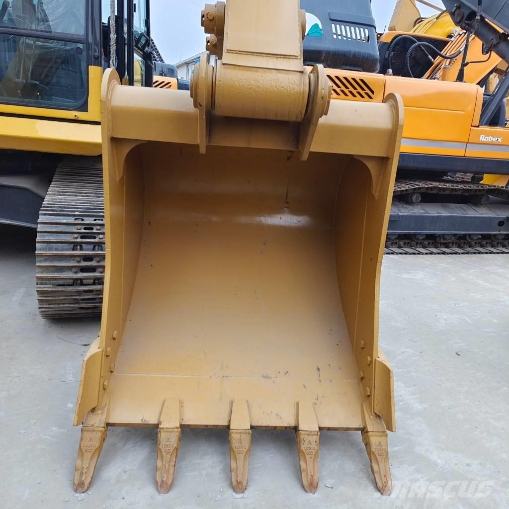 CAT 336 D2 L حفارات زحافة