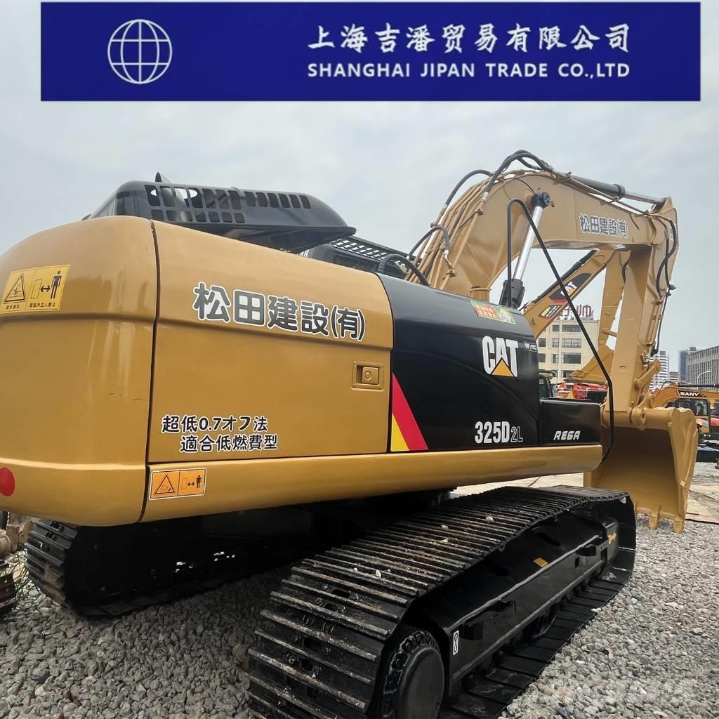 CAT 325 D حفارات زحافة