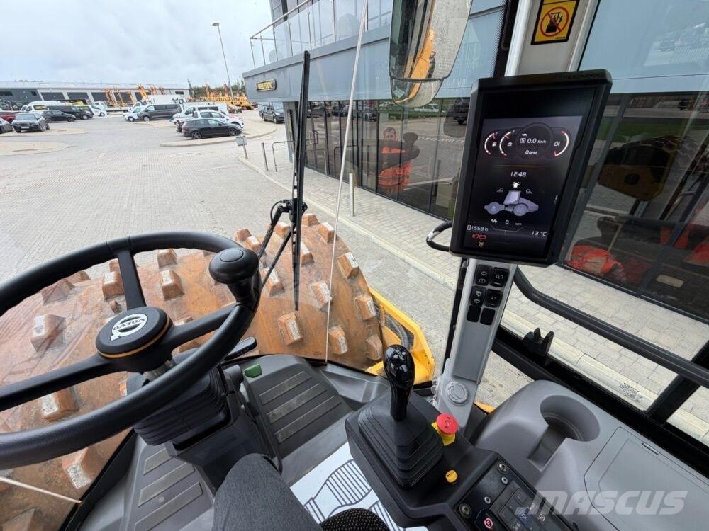 Volvo SD 135 B مداحل أحادية الأسطوانة