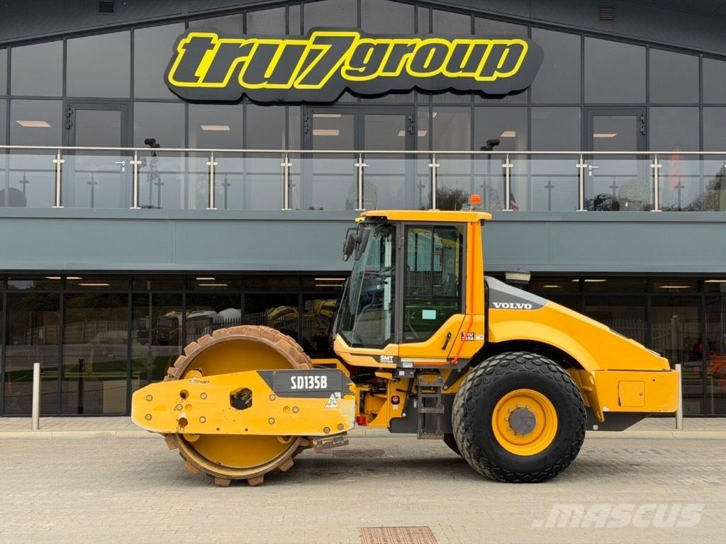 Volvo SD 135 B مداحل أحادية الأسطوانة