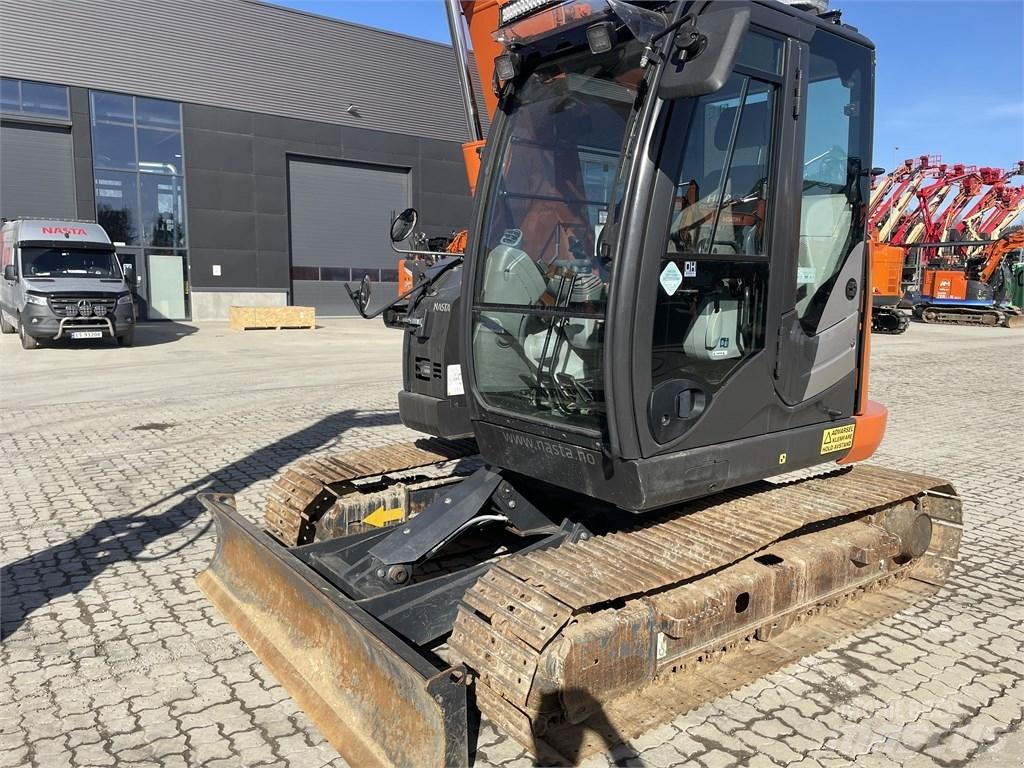 Hitachi ZX 85 US-6 حفارات وسط 7 طن - 12 طن